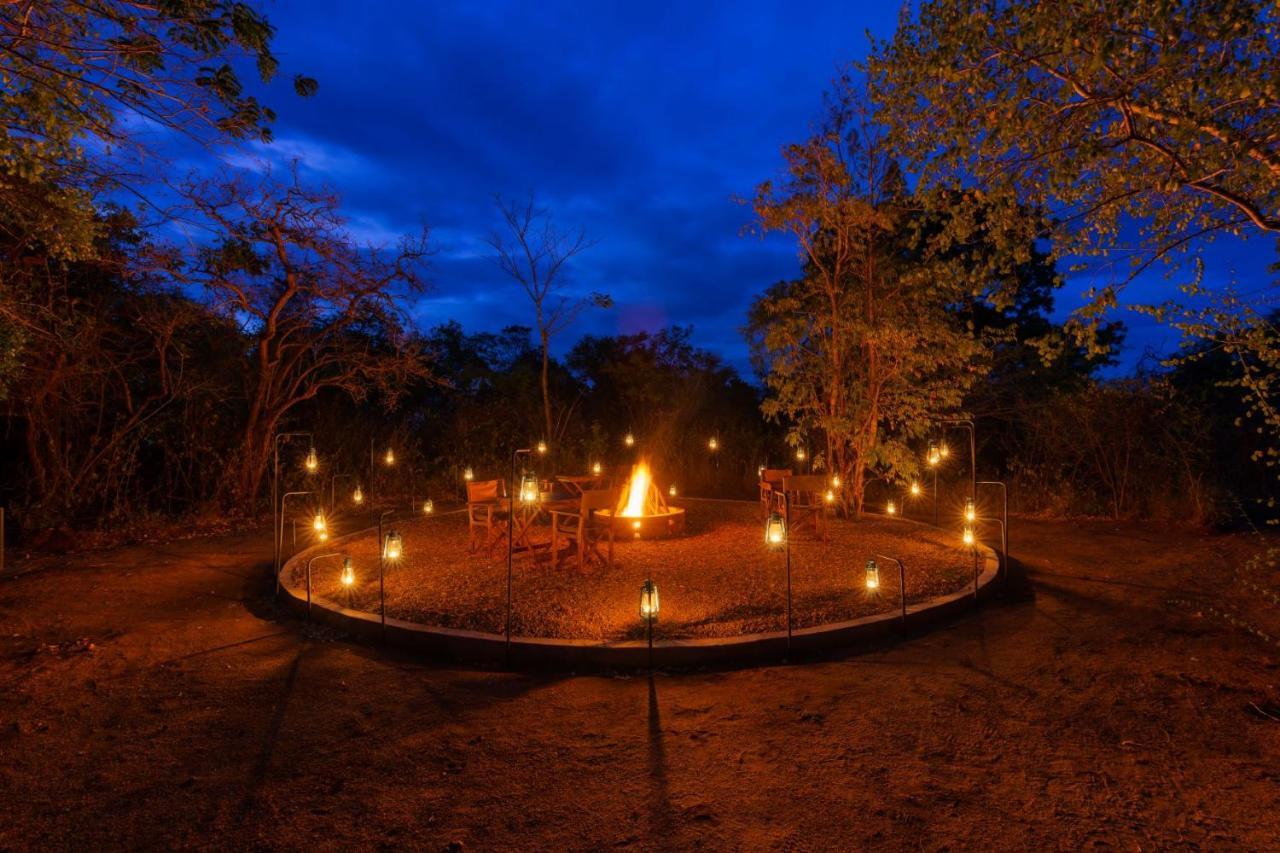 Makini Bush Camp, Yala Hotel Buitenkant foto